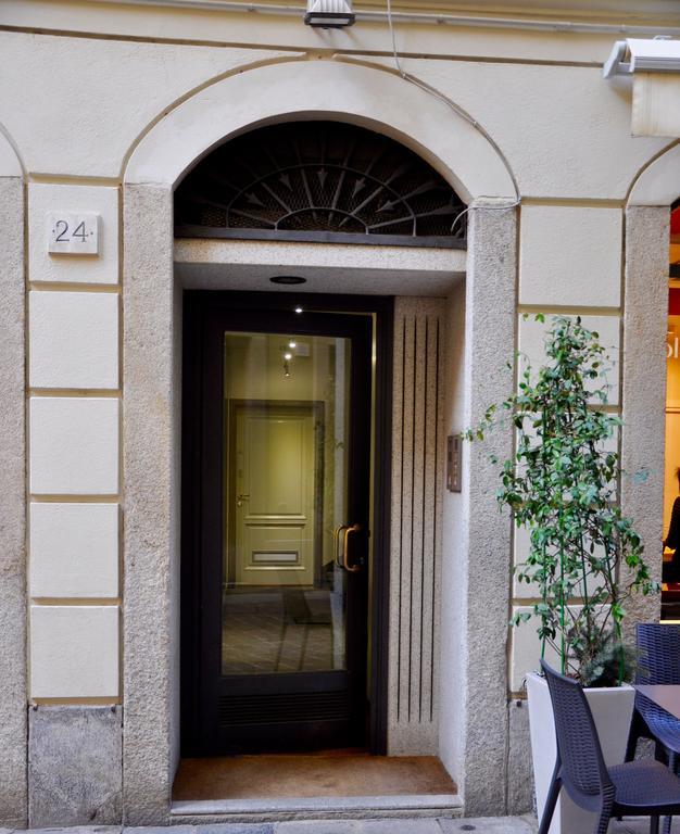 Charming Como - Apartment Downtown In The Pedestrian Area With 2 Double Bedrooms And 2 Complete Bathrooms A Spacious Living Room And Full Equipped Kitchen Exteriör bild